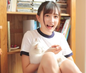 怀孕初期白带很少是怎么回事啊（怀孕初期白色分泌物带褐色是怎么回事）