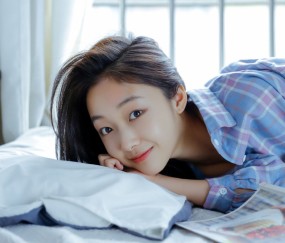 怀孕初期饿得快瞌睡少（怀孕初期很困很饿）